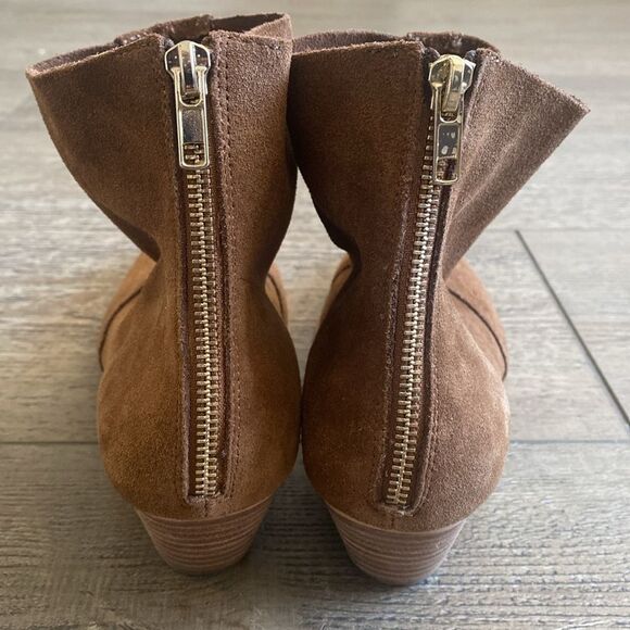 Steve Madden Brown Suede Cowgirl Ankle Boots w Wooden Block Heel - Picture 3 of 10